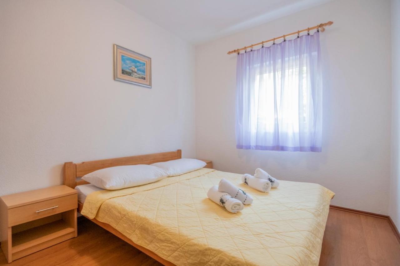 Apartments Zdravka Lokva Rogoznica Exterior foto